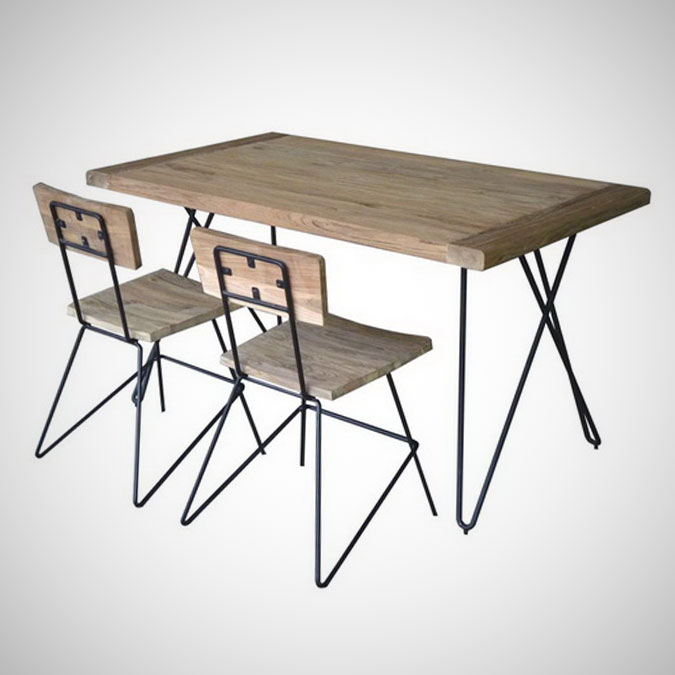 De Breeze Dining Set