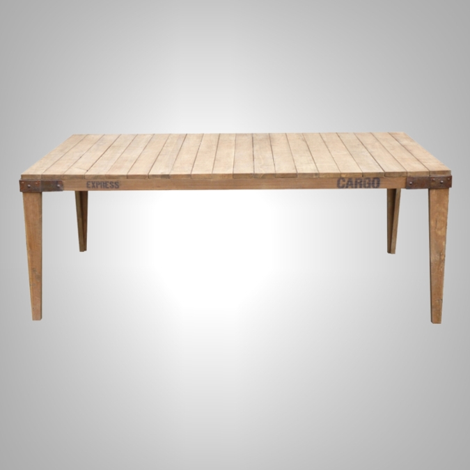 Pallete dining table